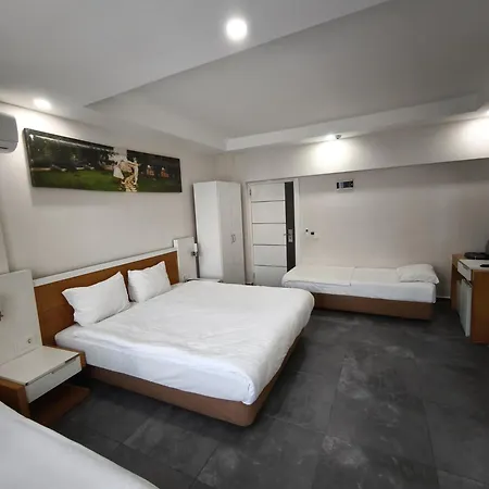 住宿加早餐酒店 Babil 3*